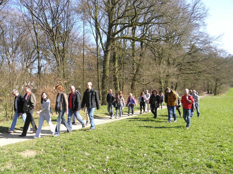 SE Wandelcafe Wageningen. Uiterwaarden, bossen, arboretum. Wandelen 40+ 50+ 60+