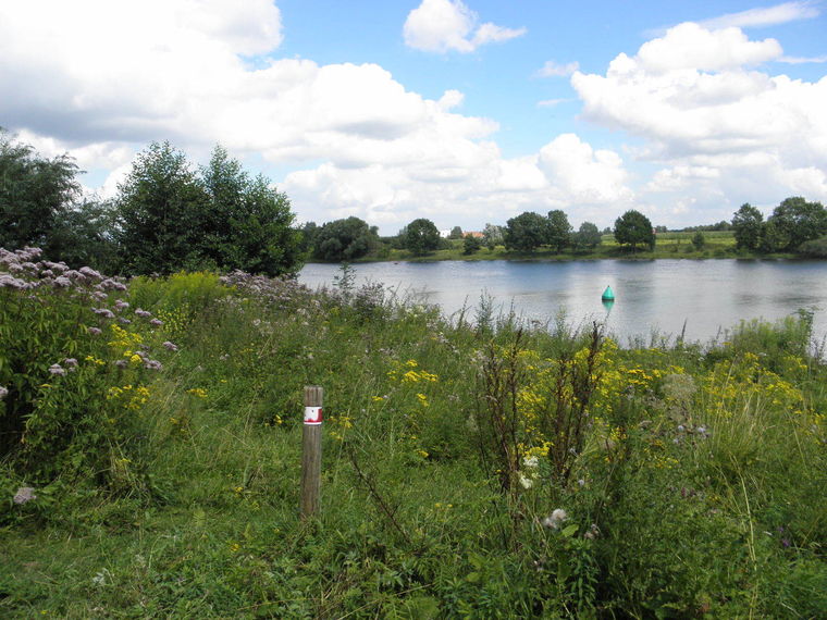 Wandelen, diner & gezellige avond Arcen N-Limburg. Singles 45+55+65+