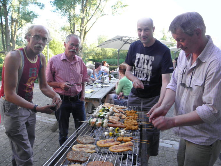 Single Summer Barbecue Nuenen GAAT NIET DOOR! FEEST WEL!