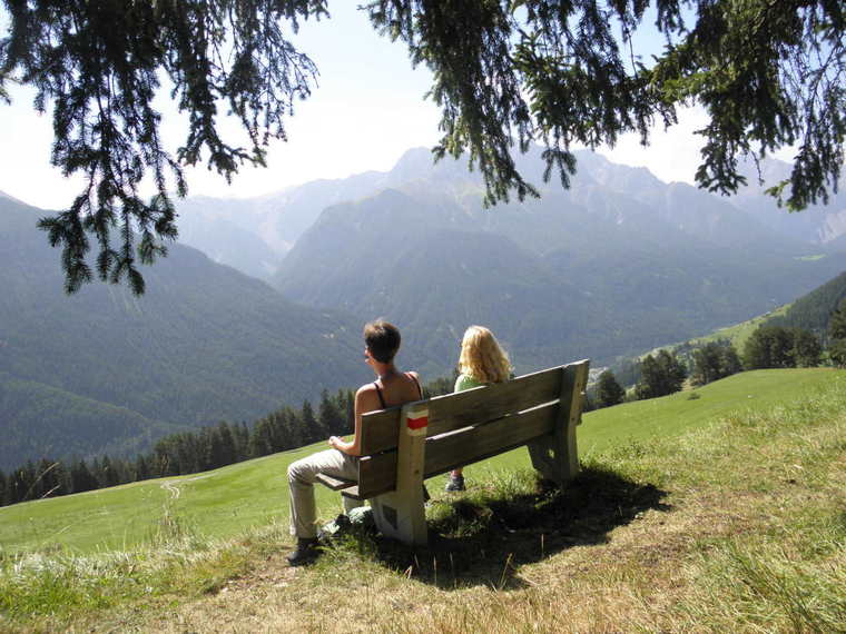 Wandelvakantie & yoga. Vakantie Zwitserland. Alpen