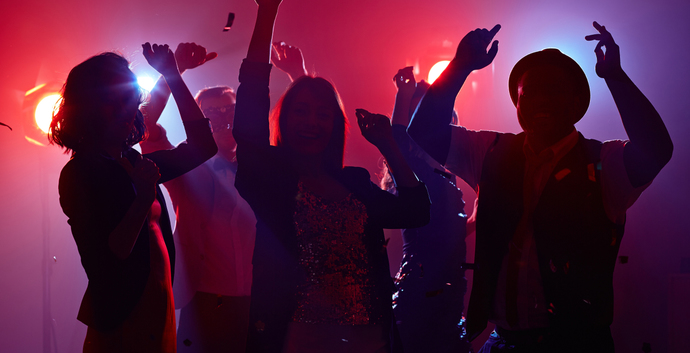 Pasen XL-SingleParty met LIVE Band! & diner, hotel Wageningen. Feest singles 40+50+60+
