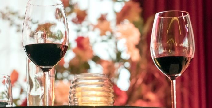 Nieuwegein Nat. Theaterweekend - High Wine- Franse wijn, hapjes en muziek!