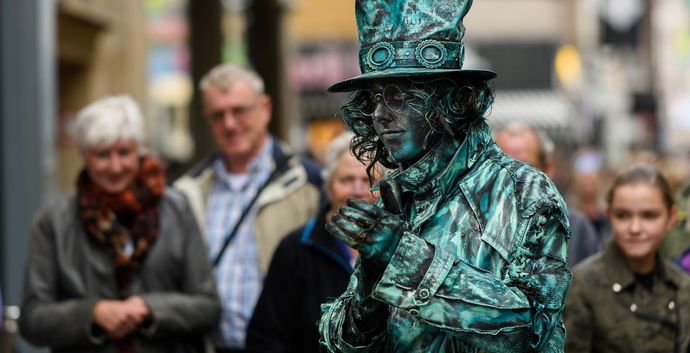 World living statues Arnhem