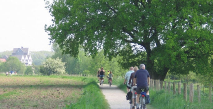 Fietstocht, diner & gezellige avond met singles in Arcen Noord-Limburg.