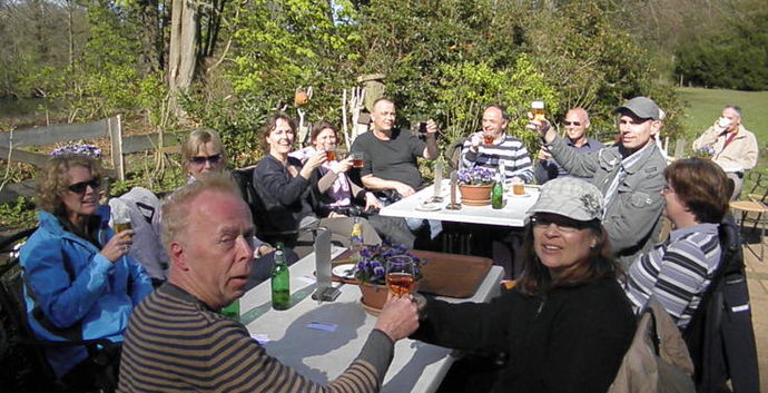 Pasen weekend Veluwe. Wandelen en gezelligheid.