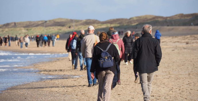 Wandelen strand en duinen Scheveningen