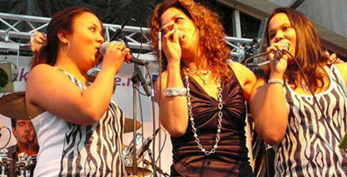 Silver Dance Classic Party met Life band! Singles 40+