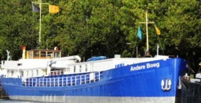Vakantieweek op schip. Yoga, klank en meditatie, varen, wandelen. GAAT DOOR!